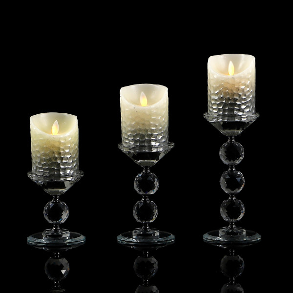 Zestaw trzech świeczników kryształowych 3