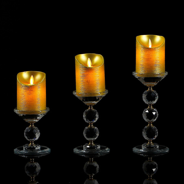 Zestaw trzech świeczników kryształowych 7